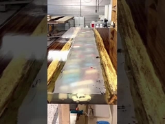 अपनी मेज की चादरों के लिए गहने जैसी चमक