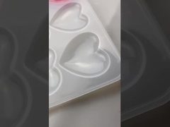 स्पष्ट राल में सरल लालित्य